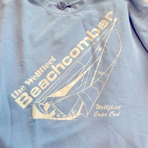 Wellfleet beachcomber cape cod crew sweatshirt light blue large